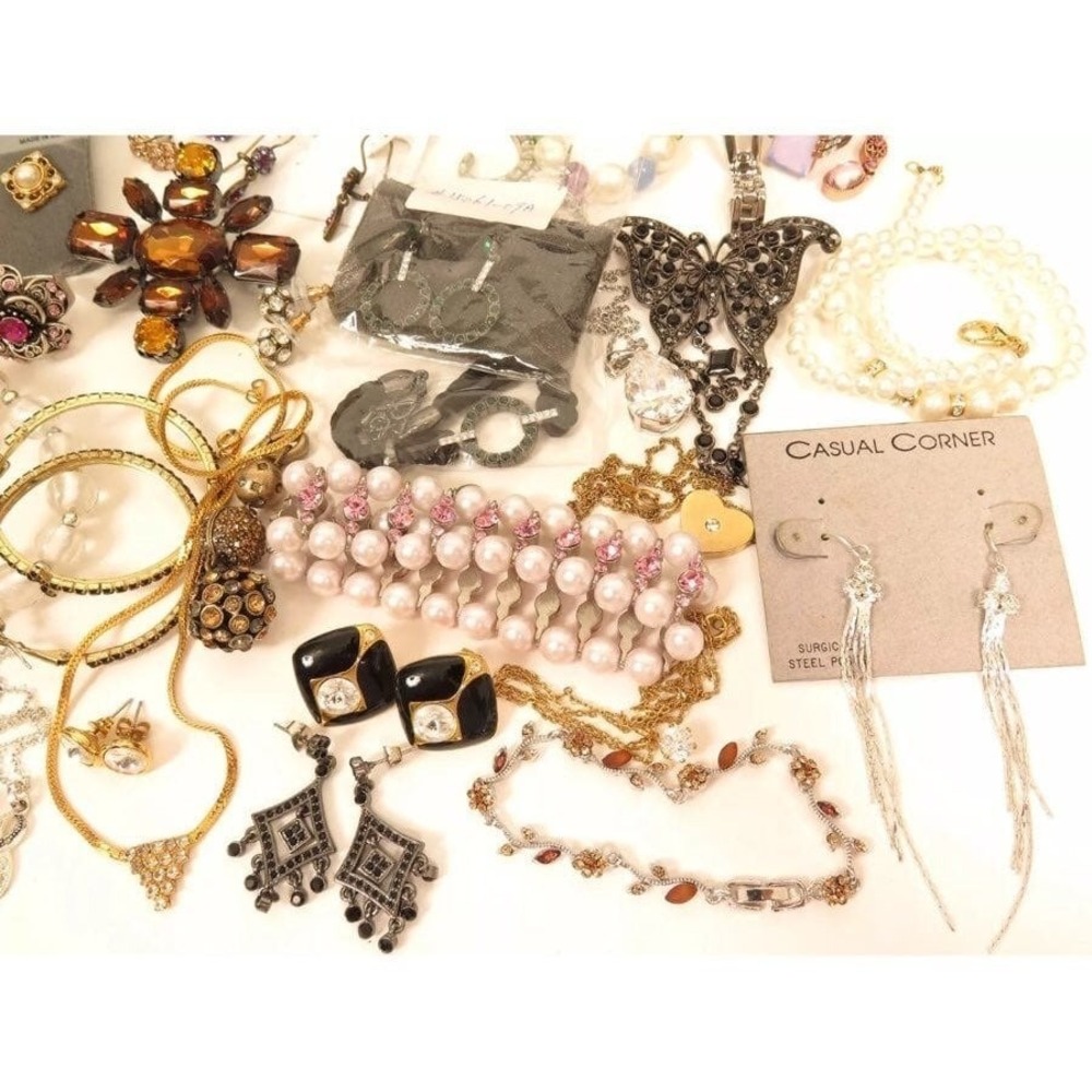 Sparkly Rhinestone Jewelry lot 67pc - Picture 4 of 12